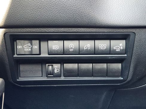 Used 2022 Toyota Tundra Limited image 26