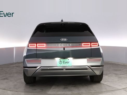 Used 2024 Hyundai Ioniq 5 Limited image 15