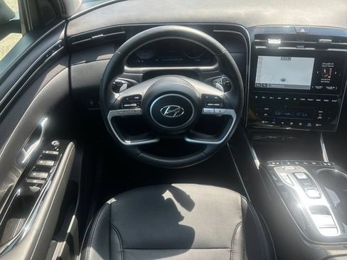 Certified 2024 Hyundai Tucson Limited AWD/4WD image 17