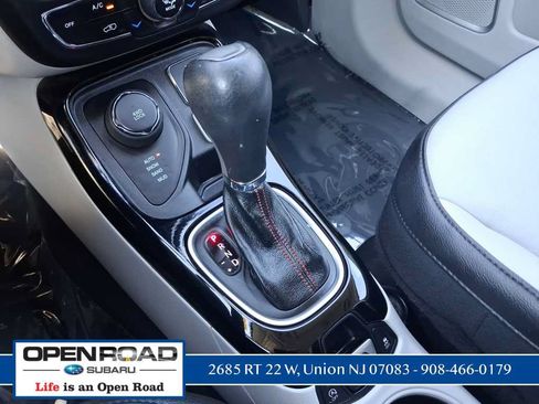Used 2018 Jeep Compass Limited AWD/4WD image 34