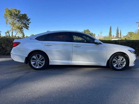 Used 2020 Honda Accord LX image 5