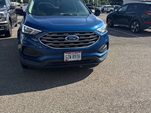 Used 2020 Ford Edge SE FWD image 2