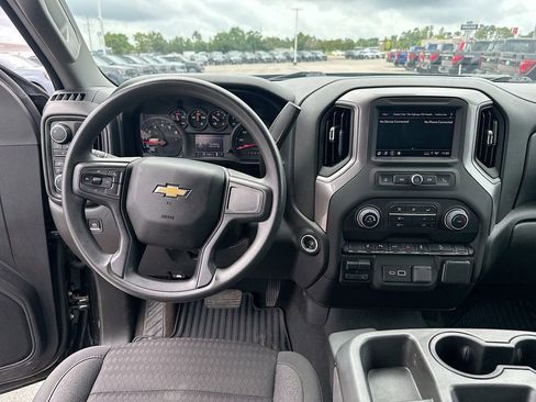 Used 2024 Chevrolet Silverado 2500 Custom w/ Custom Value Package AWD/4WD image 19