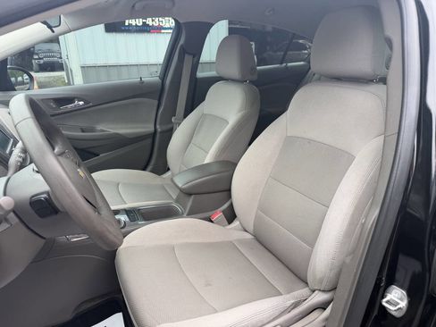 Used 2017 Chevrolet Cruze LT w/ RS Package FWD image 12