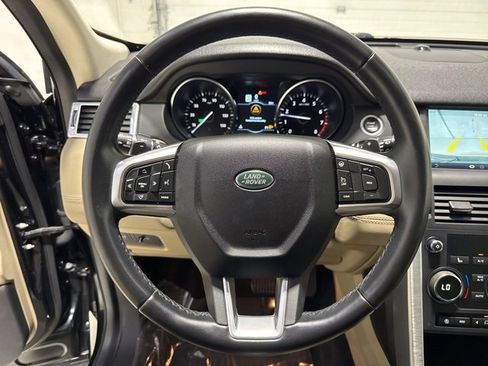 Used 2019 Land Rover Discovery Sport HSE image 22