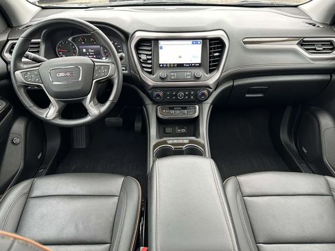 Certified 2022 GMC Acadia AT4 w/ Preferred Package image 15