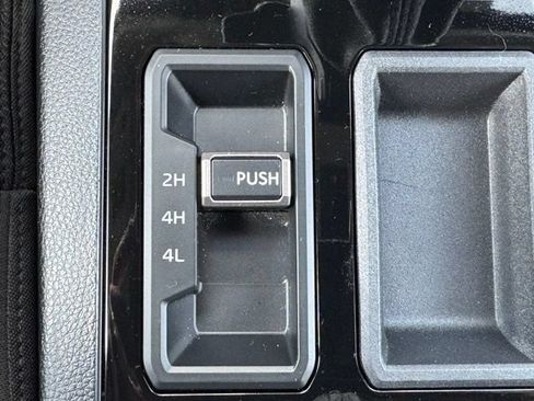 Used 2023 Toyota Tundra SR AWD/4WD image 27