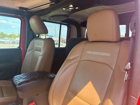Used 2021 Jeep Gladiator Rubicon AWD/4WD image 11