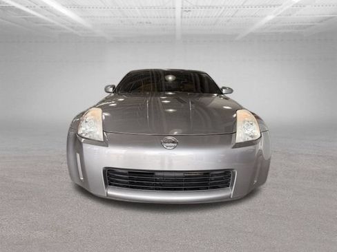 Used 2004 Nissan 350Z Touring w/ Aerodynamics Pkg RWD image 2