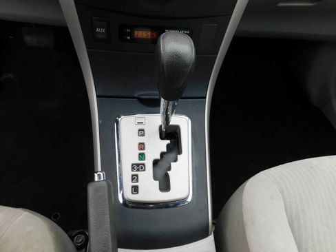 Used 2010 Toyota Corolla LE image 14