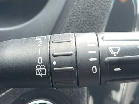 Used 2017 Ford Explorer XLT w/ Equipment Group 202A FWD image 21