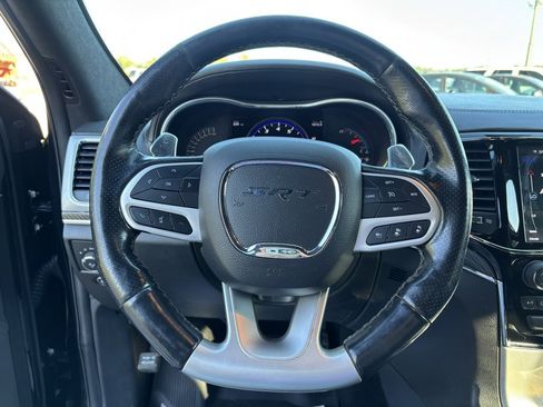 Used 2020 Jeep Grand Cherokee SRT image 15