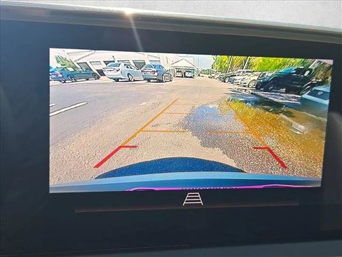 Used 2025 Buick Envista Preferred w/ Advanced Safety Package FWD image 13