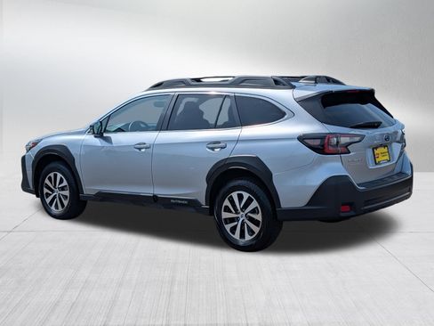 Certified 2025 Subaru Outback Premium AWD/4WD image 5