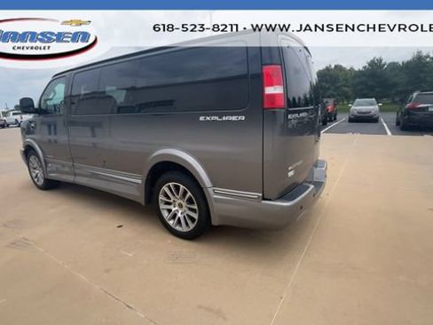 Used 2021 Chevrolet Express 2500 LS w/ Enhanced Convenience Package RWD image 6