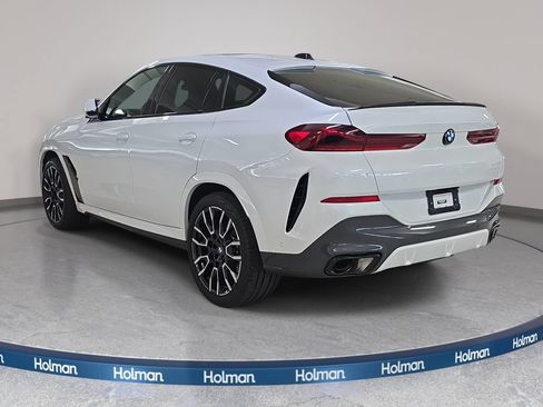 Used 2024 BMW X6 xDrive40i w/ Premium Package AWD/4WD image 9