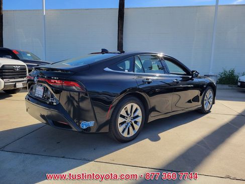 Certified 2021 Toyota Mirai XLE w/ Advanced Technology Package image 4