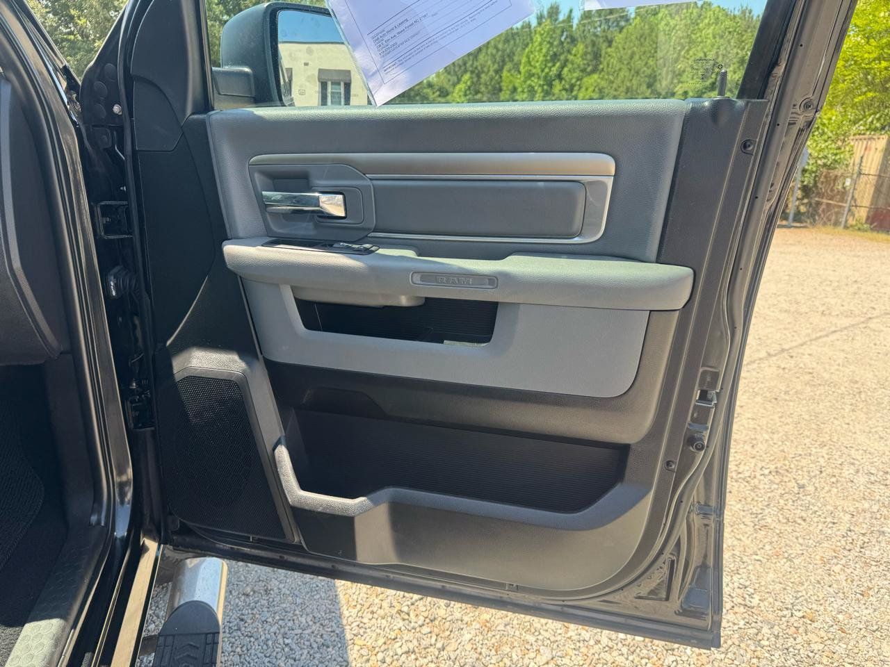 Used 2017 RAM 1500 Classic SLT RWD image 24