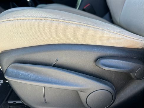 Used 2015 Jeep Cherokee Sport w/ Sport Appearance Group FWD image 26
