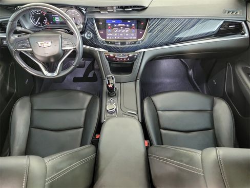 Certified 2024 Cadillac XT6 Premium Luxury image 16