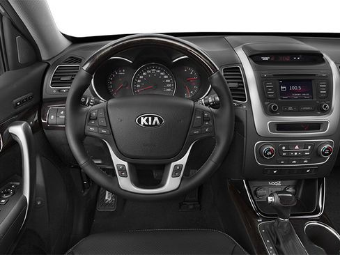 Used 2014 Kia Sorento LX FWD image 9