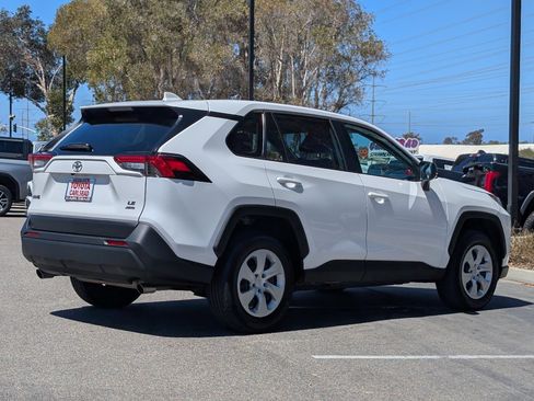 Used 2025 Toyota RAV4 LE AWD/4WD image 13