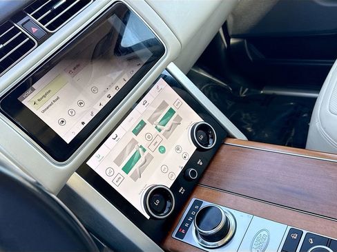 Used 2022 Land Rover Range Rover Westminster Edition image 26