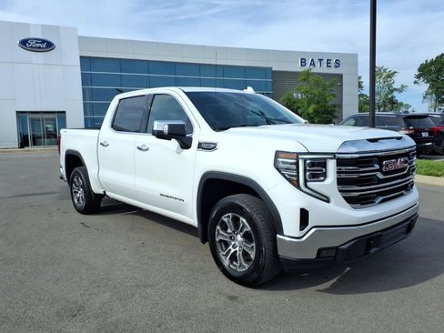Used 2025 GMC Sierra 1500 SLT AWD/4WD image 1