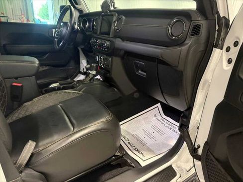 Used 2021 Jeep Wrangler Unlimited Sahara AWD/4WD image 26