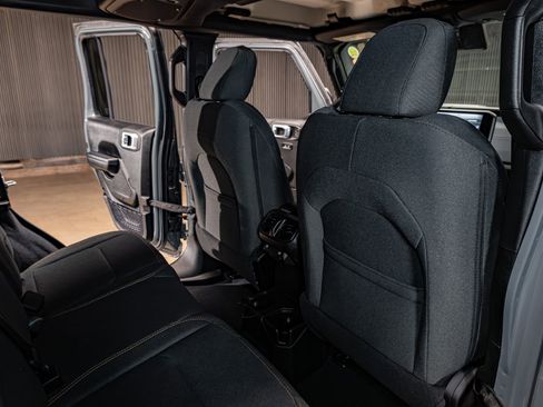 Used 2024 Jeep Wrangler Willys image 24