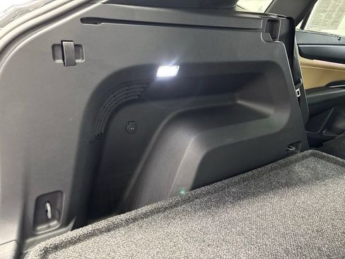 Used 2026 Volkswagen Atlas Cross Sport SEL R-Line AWD/4WD image 59