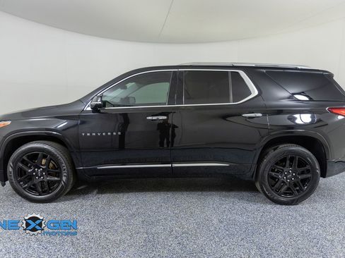 Used 2020 Chevrolet Traverse Premier FWD image 4