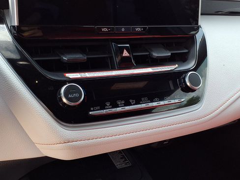 Used 2025 Toyota Corolla FX image 16