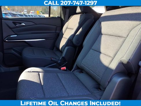New 2026 Chevrolet Traverse LT image 14