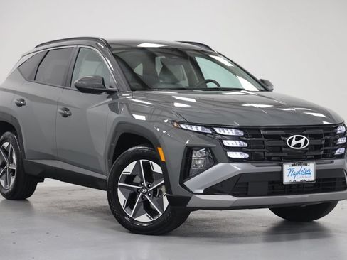 Certified 2025 Hyundai Tucson SEL AWD/4WD image 9