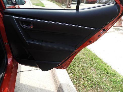 Used 2019 Toyota Corolla L FWD image 27