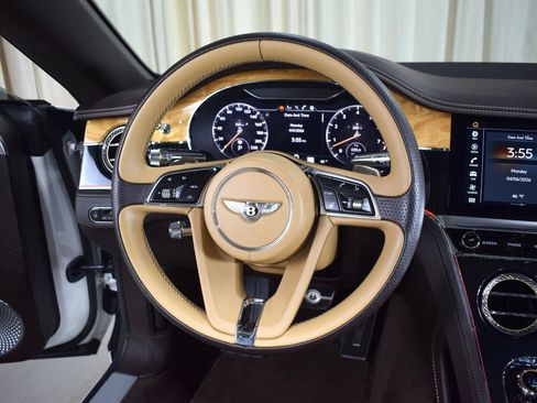 Used 2020 Bentley Continental GT AWD/4WD image 24