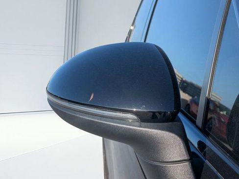 Used 2023 Porsche Cayenne image 10