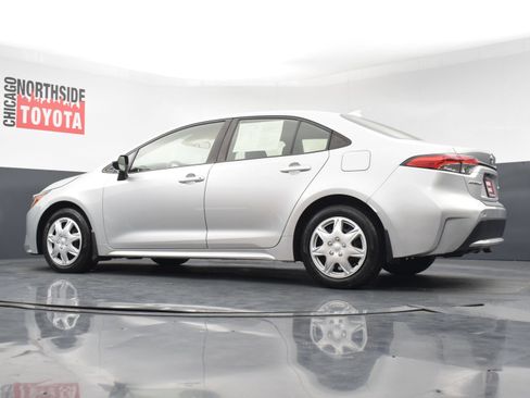 Used 2021 Toyota Corolla LE FWD image 25