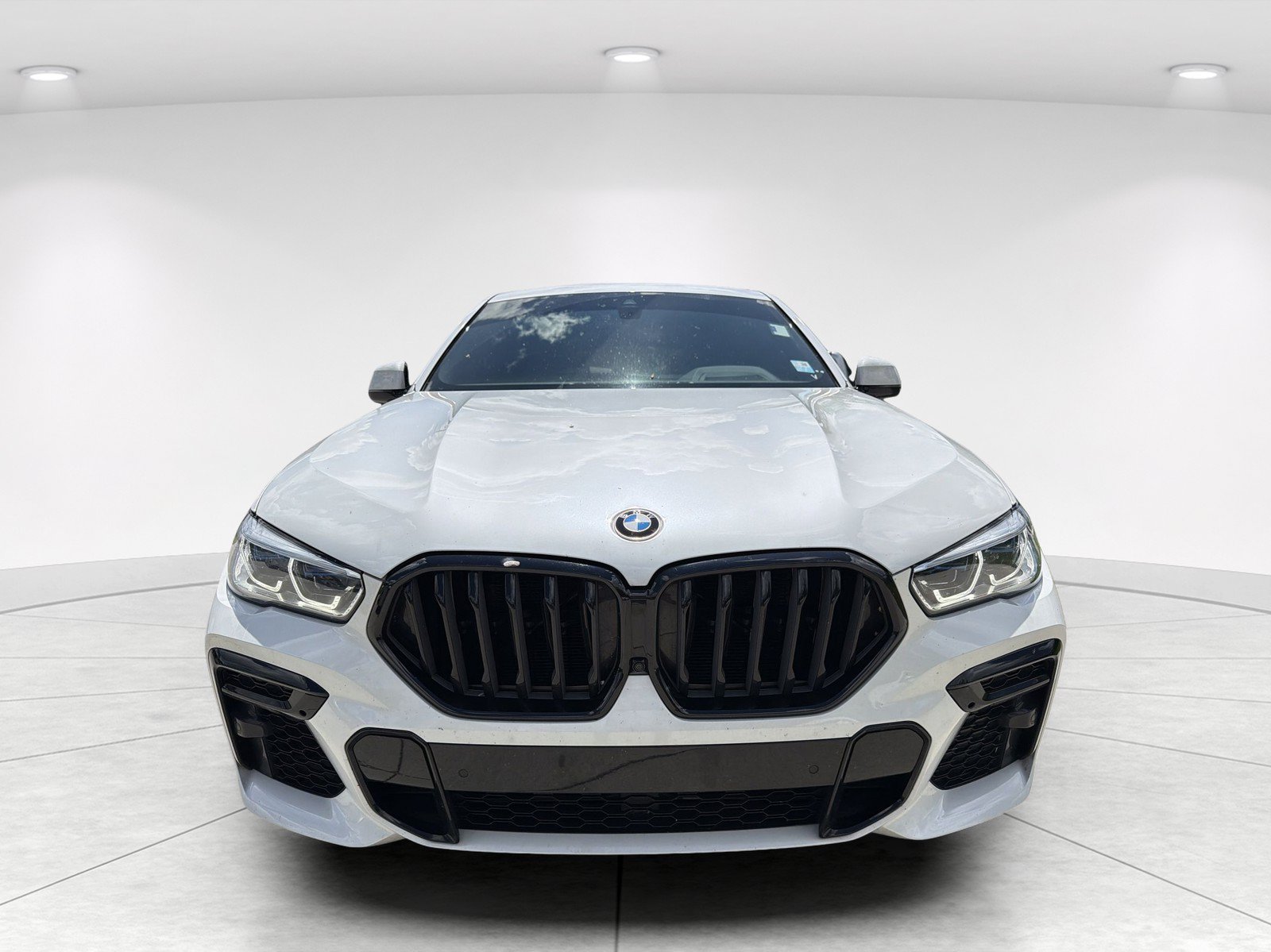 Used 2022 BMW X6 xDrive40i w/ Executive Package AWD/4WD image 2