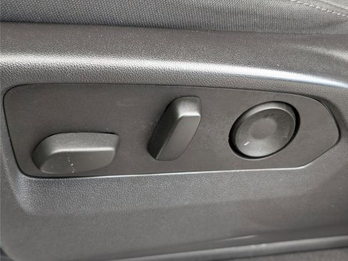 Used 2023 GMC Sierra 1500 Elevation image 20