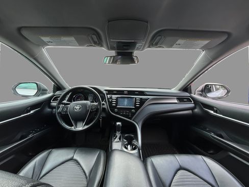 Used 2019 Toyota Camry SE image 24