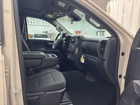 New 2026 Chevrolet Silverado 1500 Custom Trail Boss w/ Dark Appearance Package AWD/4WD image 18