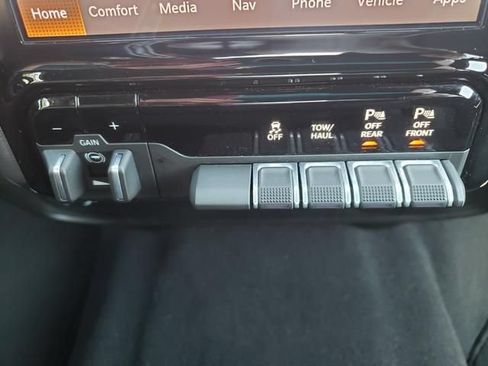 Used 2026 RAM 2500 Big Horn AWD/4WD image 21