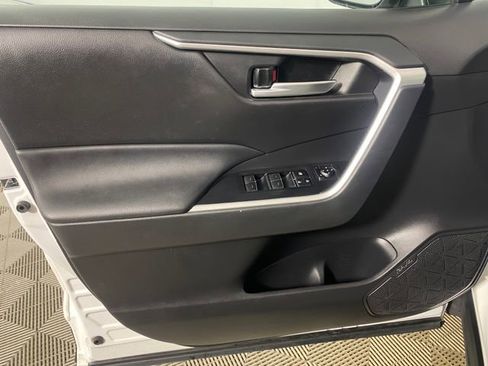 Used 2024 Toyota RAV4 XLE FWD image 20
