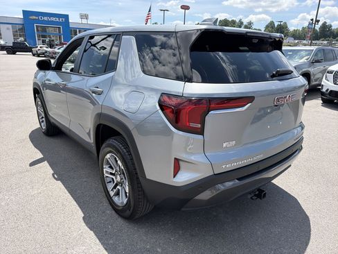 Used 2026 GMC Terrain Elevation w/ Technology Package II AWD/4WD image 8