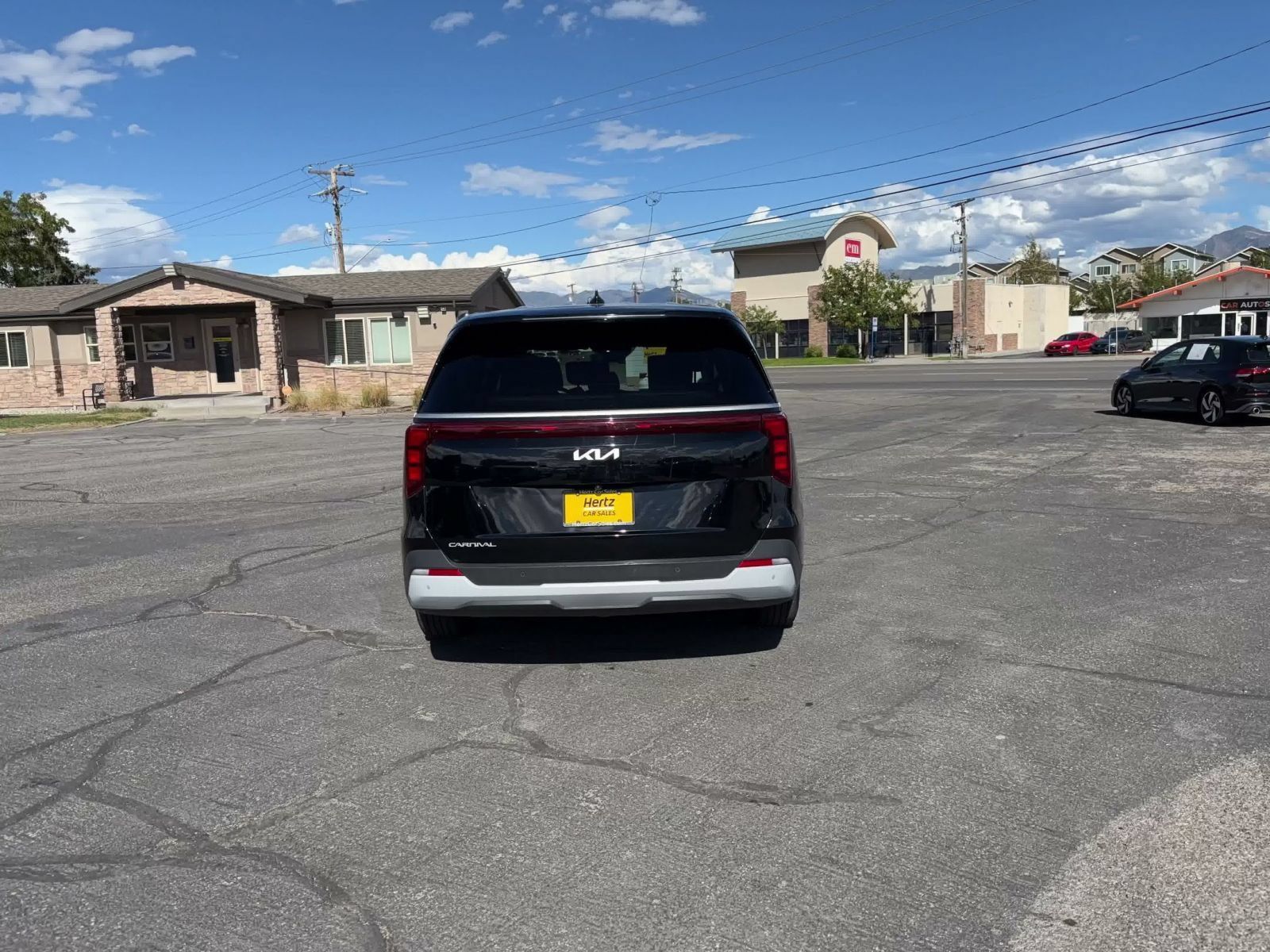 Used 2026 Kia Carnival FWD image 12