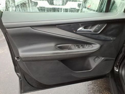 Used 2024 Chevrolet Blazer EV LT image 27