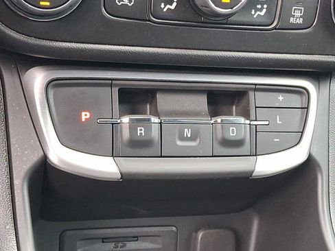 Used 2023 GMC Terrain SLT w/ Infotainment Package II AWD/4WD image 15
