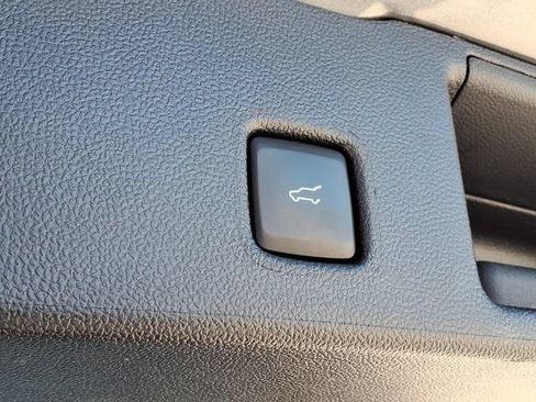 Used 2025 Ford Escape ST-Line Select AWD/4WD image 27
